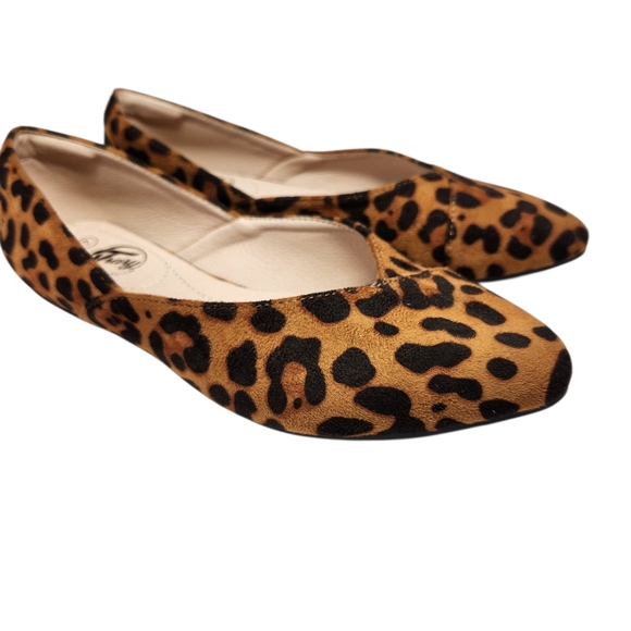 Trary Leopard Print Women's Flats Size 7 Faux Suede - Picture 2 of 12